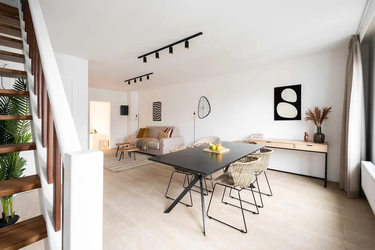 Inviting 5-Person Duplex In Vibrant Antwerp Apartment