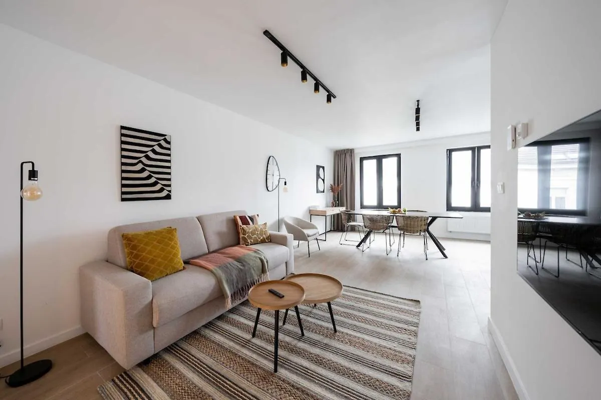 Inviting 5-Person Duplex In Vibrant Antwerp Apartment