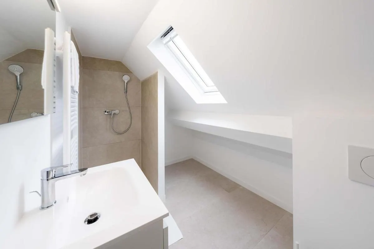Appartamento Inviting 5-Person Duplex In Vibrant Anversa